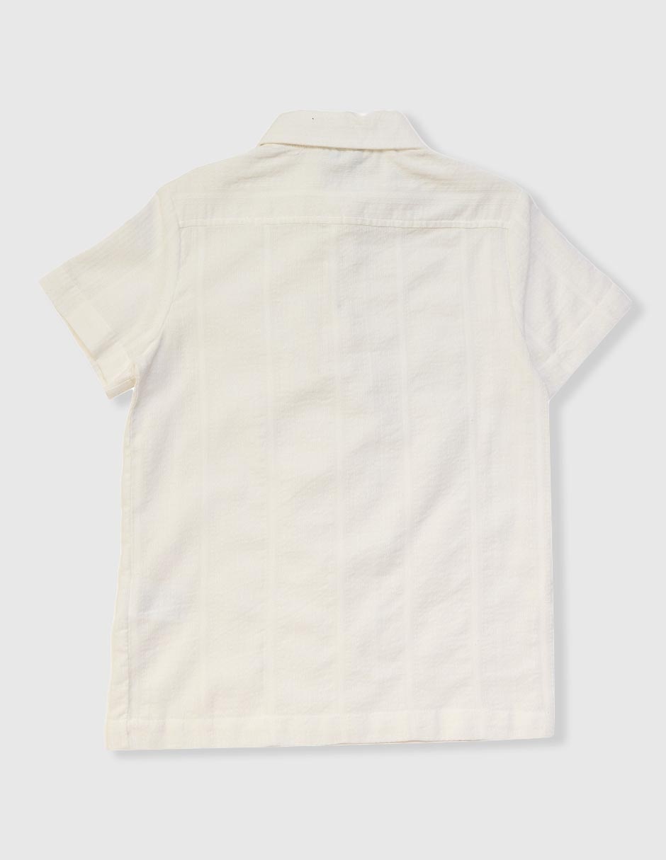 Playera tipo polo para niño