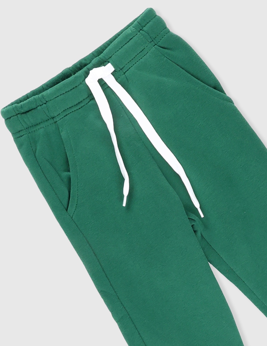 Conjunto deportivo para niño 3