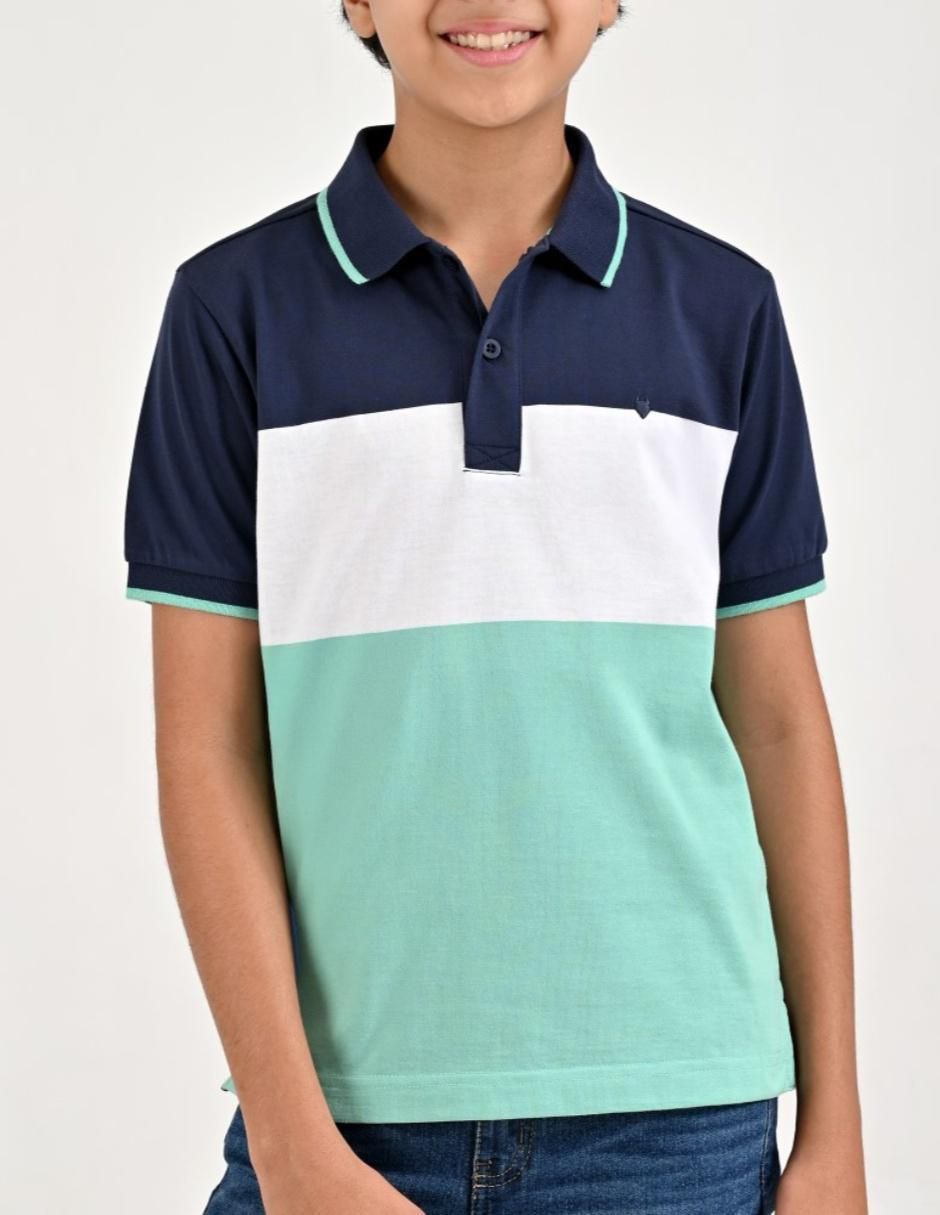 Playera tipo polo para niño