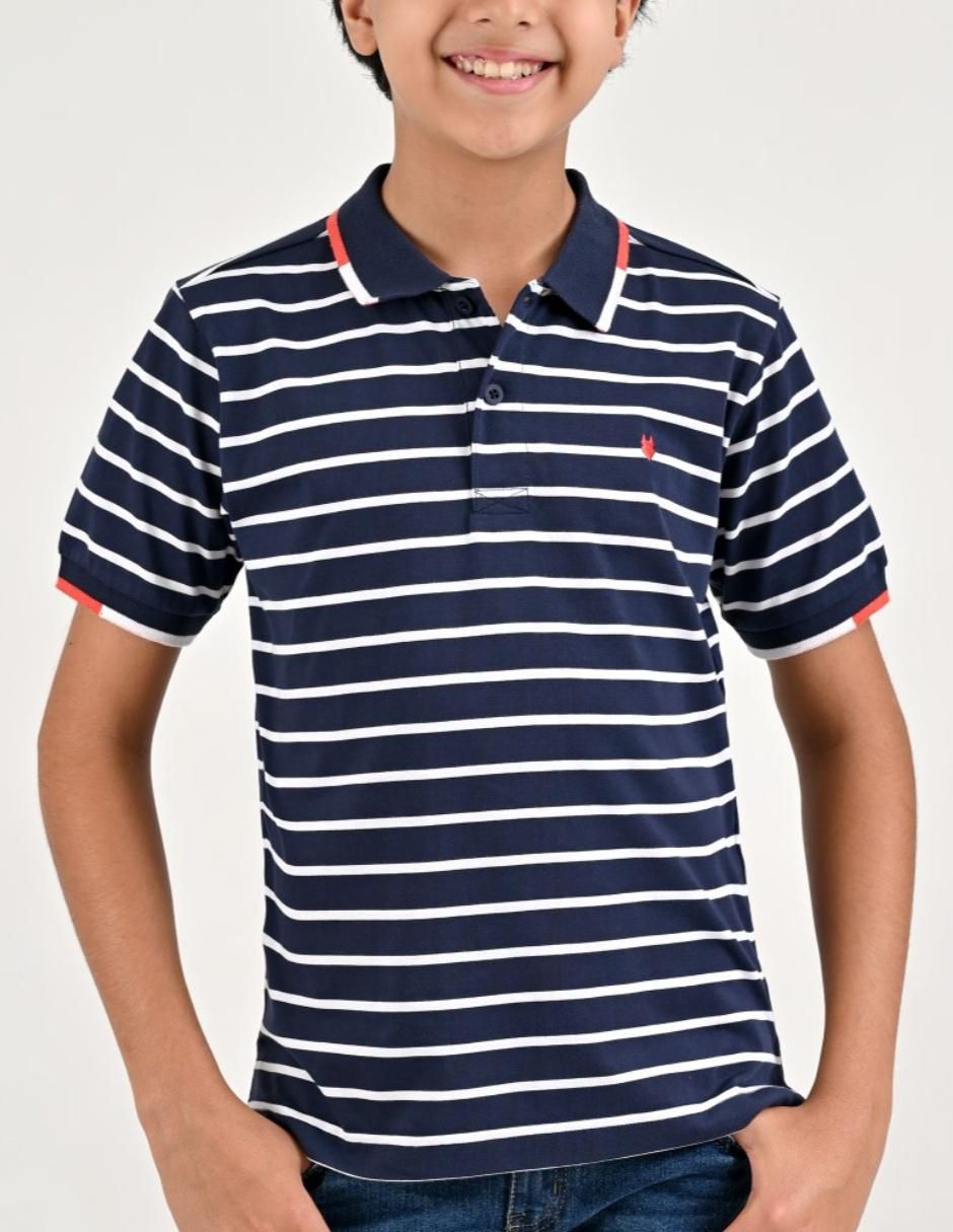 Playera tipo polo para niño