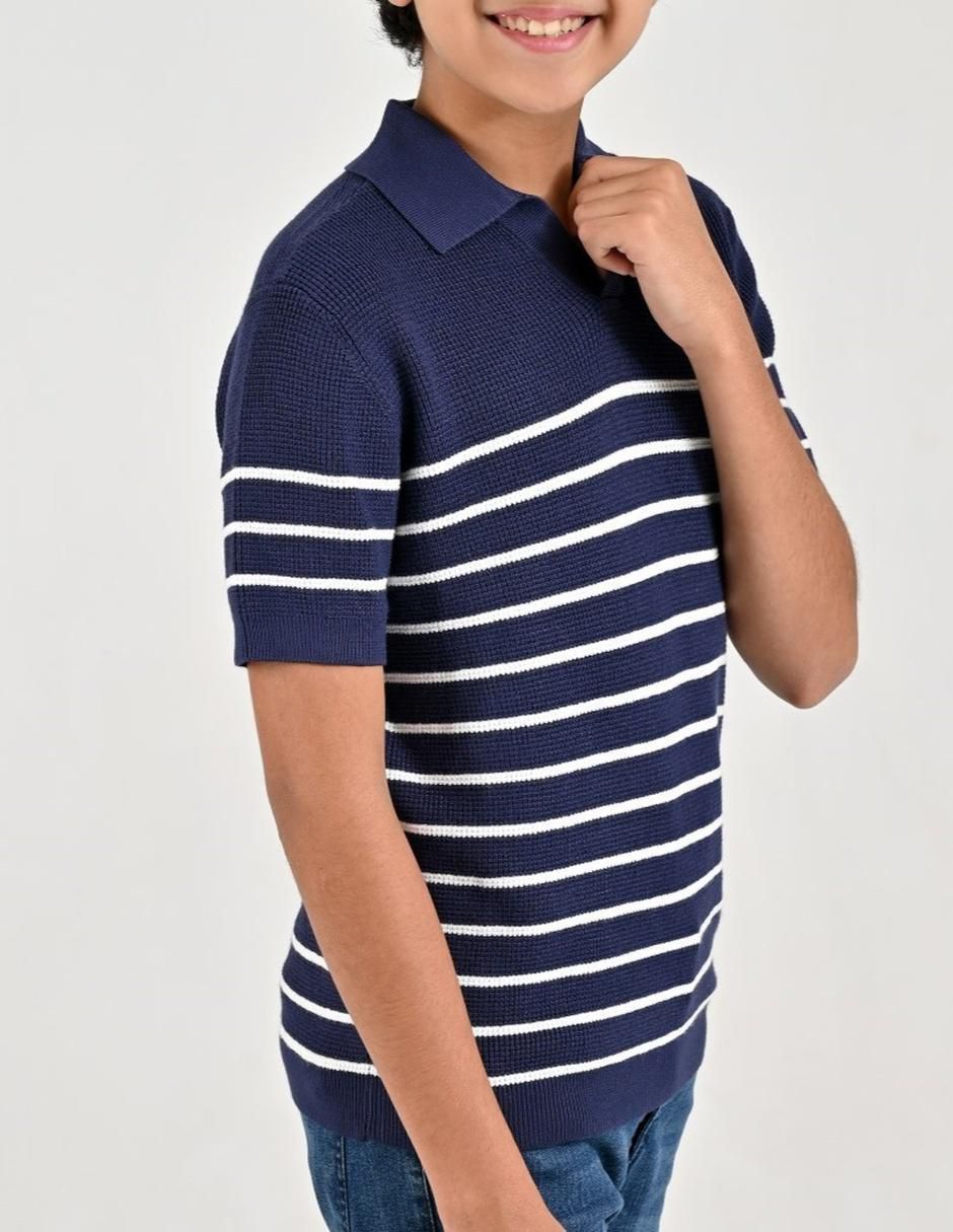 Playera tipo polo para niño 3